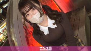 20歳JD、お金欲しさに初撮り！オナニーから潮吹きセックスまで大胆露出
