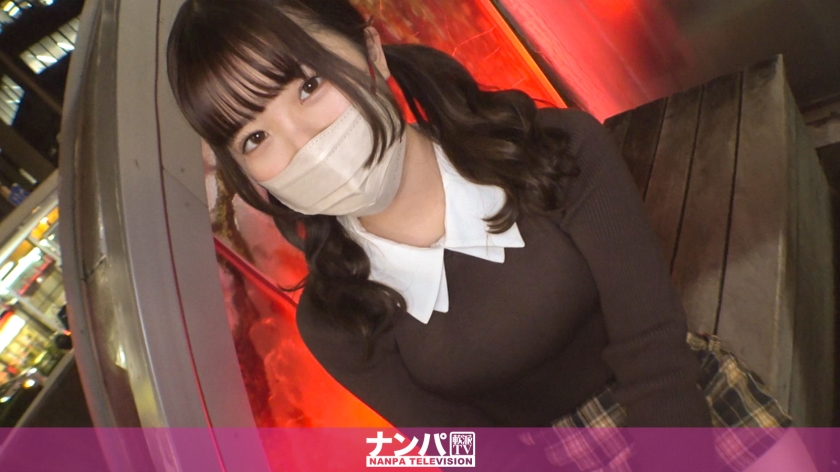20歳JD、お金欲しさに初撮り！オナニーから潮吹きセックスまで大胆露出
