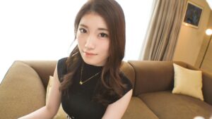 35歳経営者、初AVで本気イキ！プロ男優のテクに潮吹き連発！