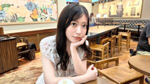 色白巨乳ナース、仕事のストレスをSEXで発散！汗だくSEXで大量潮吹き！