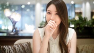 禁断の快楽！32歳美人妻、久々のSEXで理性崩壊！他人棒に溺れる姿は必見！