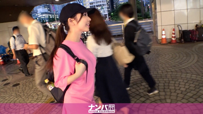 マジックでナンパした20歳美少女、チ●ポテクでメロメロ！スレンダーボディが跳ねまくる！