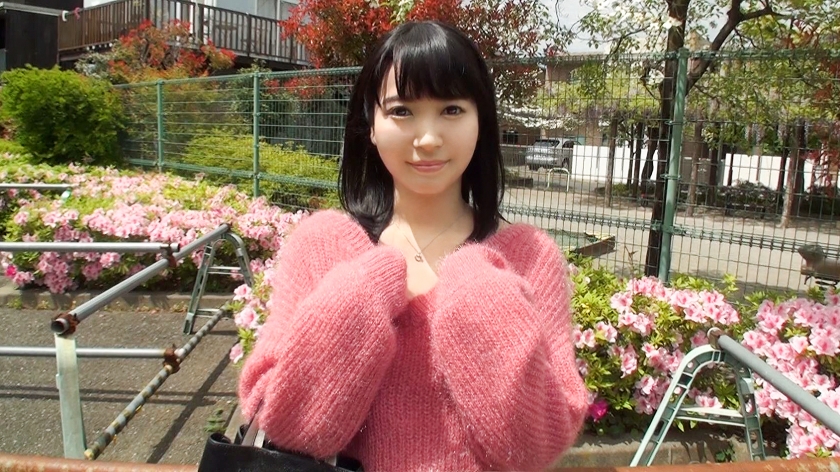 22歳素人娘、初AV撮影で大胆露出！
