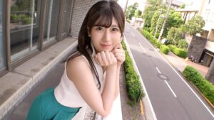 清楚系美女の初撮り！美乳×美尻の21歳が安心感あるセックスで頬を紅潮させ喘ぐ姿に興奮不可避！