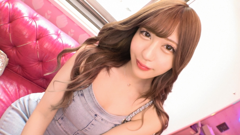 渋谷のギャル店員、夏のエロティックな冒険！ぽってり唇のバキュームフェラで大胆に！